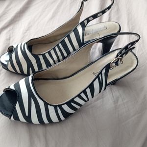 Heels, Size 6-1/2 Wide